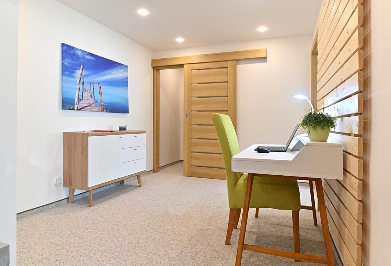 Apartmán 5FIVE Prešov Exterior foto